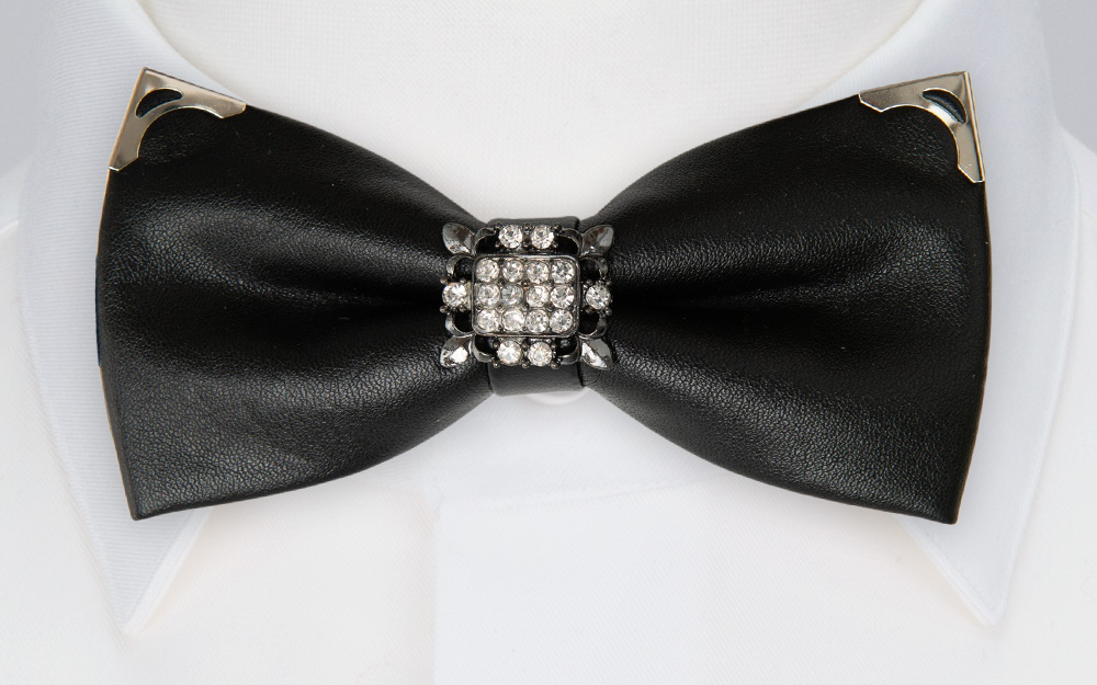 DIAMOND STUDDED BLACK nœud papillon pré-noué