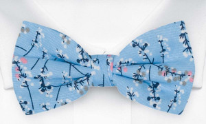 TWIGGLY Light blue nœud papillon