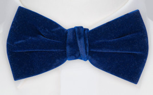 Velvet Dark Blue nœud papillon pré-noué